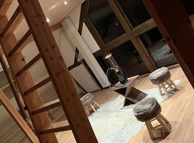 Traumscheune Mit Pool, Kamin Und Privatem 리니치